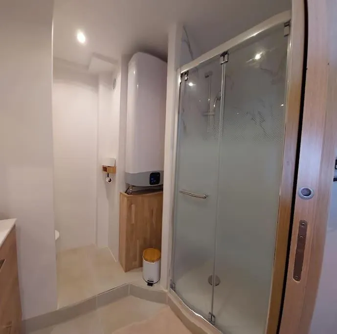Front De Mer - Emplacement Prise Au Calme - T2 Moderne Et Entierement Climatise - Tout A Pieds Sanary-sur-Mer Apartment